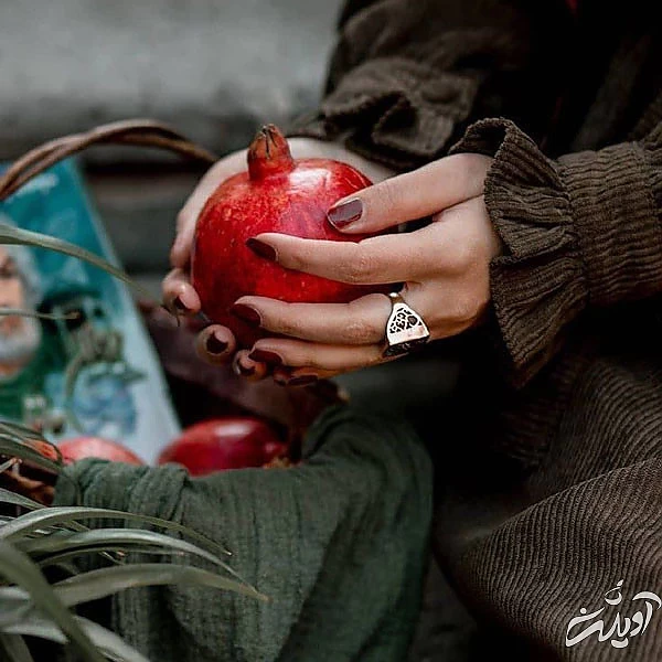 عکس پروفایل یلدا عکس شب یلدا با کیفیت بالا عکس شب یلدا خانوادگی عکس شب یلدا دونفره عکس برای شب یلدا دخترانه عکس شب یلدا 1402 عکس شب یلدا عاشقانه عکس پروفایل یلدا u;s \v,thdg dgnh